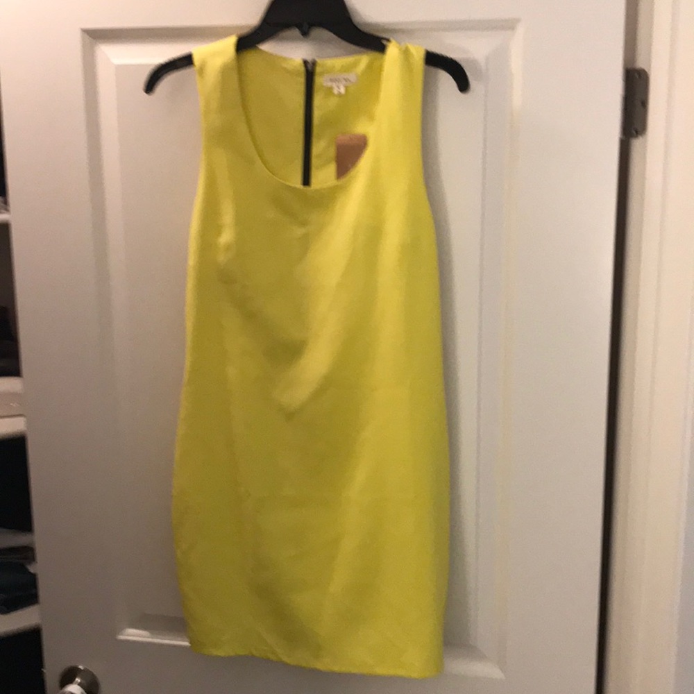 Yellow dress!
